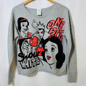 Disney Snow White “One Bite” Cropped Sweatshirt XS | Grey Villain Graphic Top